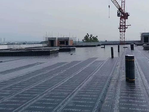 草莓视频性福宝施工现场